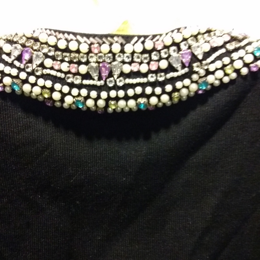 NEVER WORN! NEIMAM MARCUS NAVY JEWELED SILK KNIT TOP - Picture 5 of 5